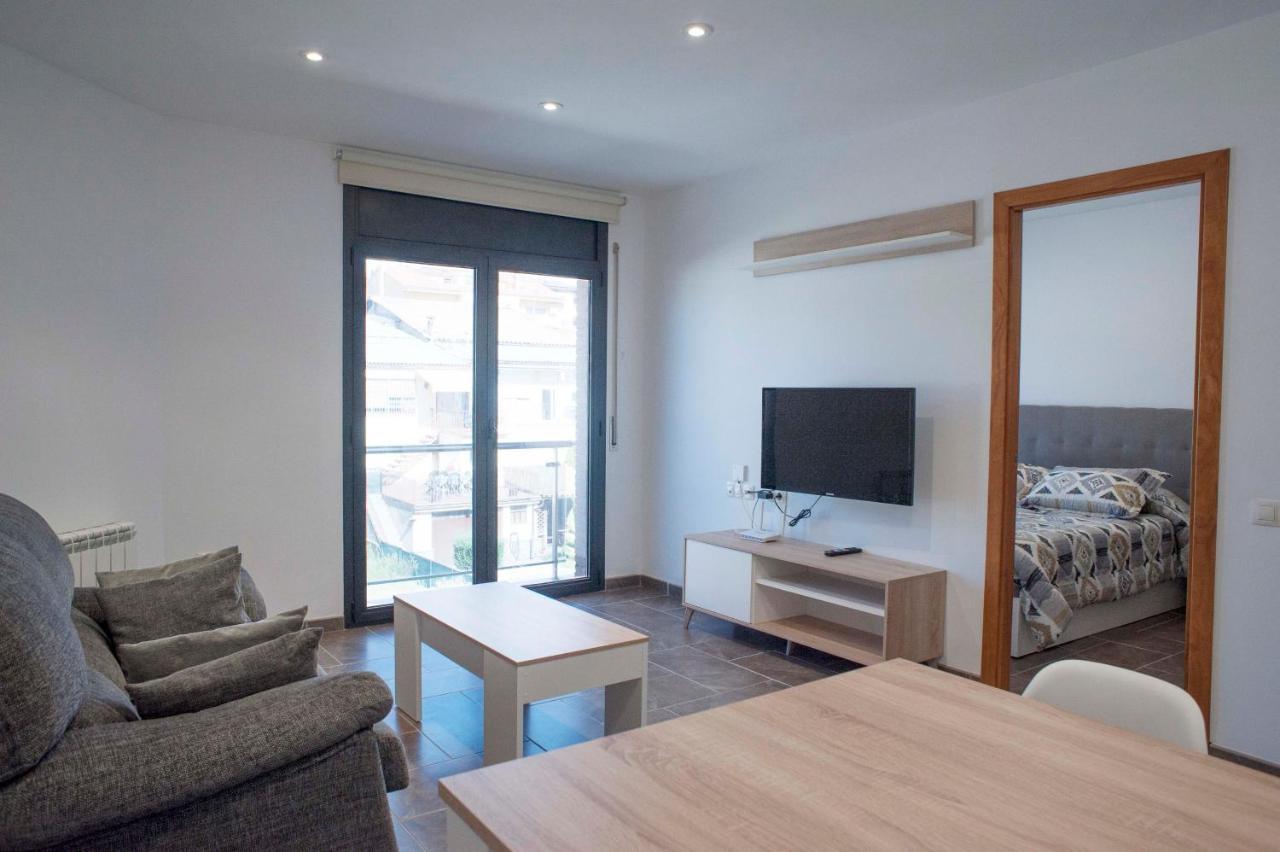 Apartament Bisaura De Ter Sant Quirze De Besora Eksteriør bilde