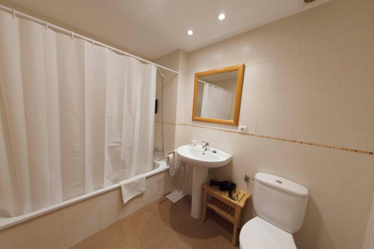 Apartament Bisaura De Ter Sant Quirze De Besora Eksteriør bilde