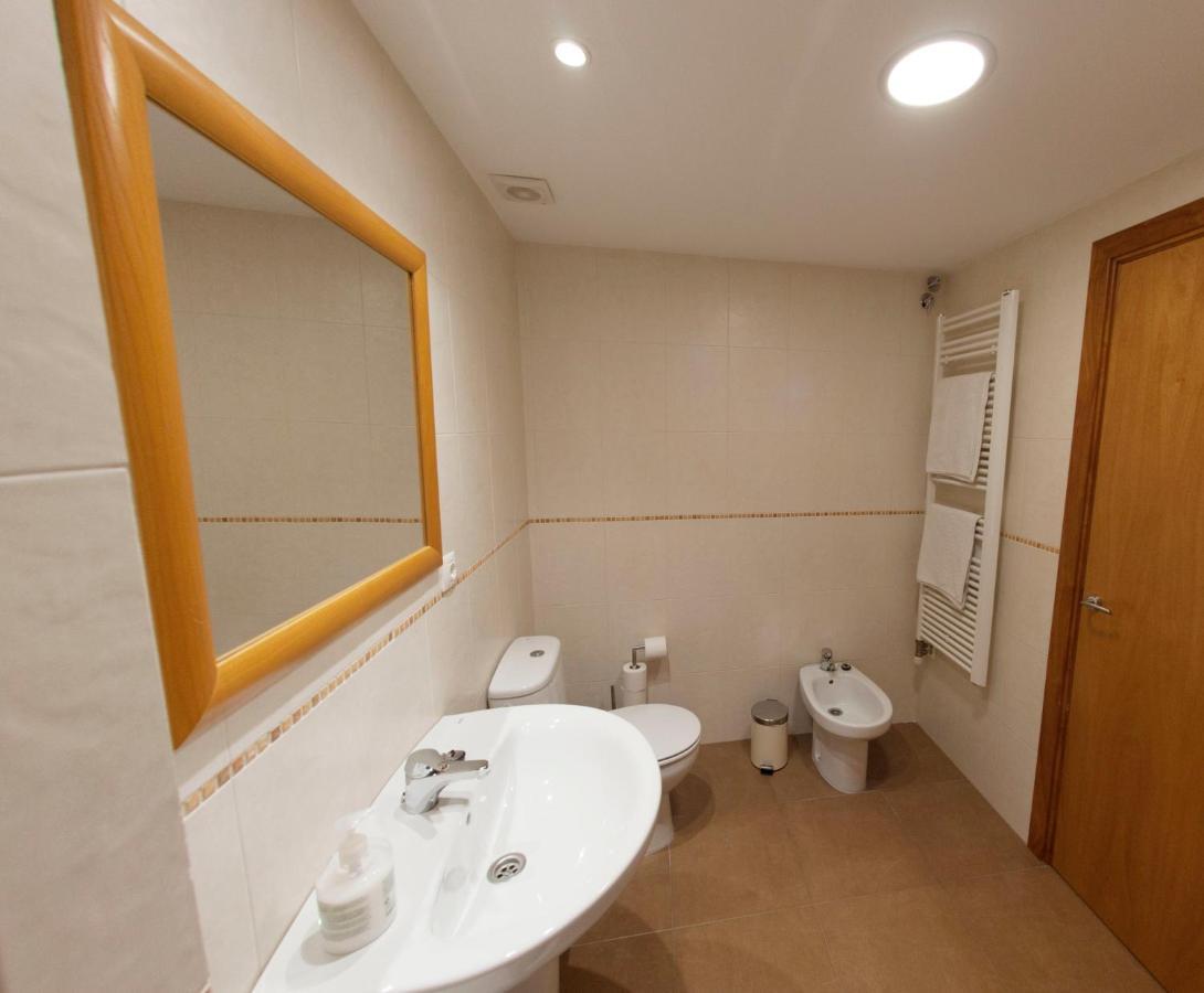 Apartament Bisaura De Ter Sant Quirze De Besora Eksteriør bilde