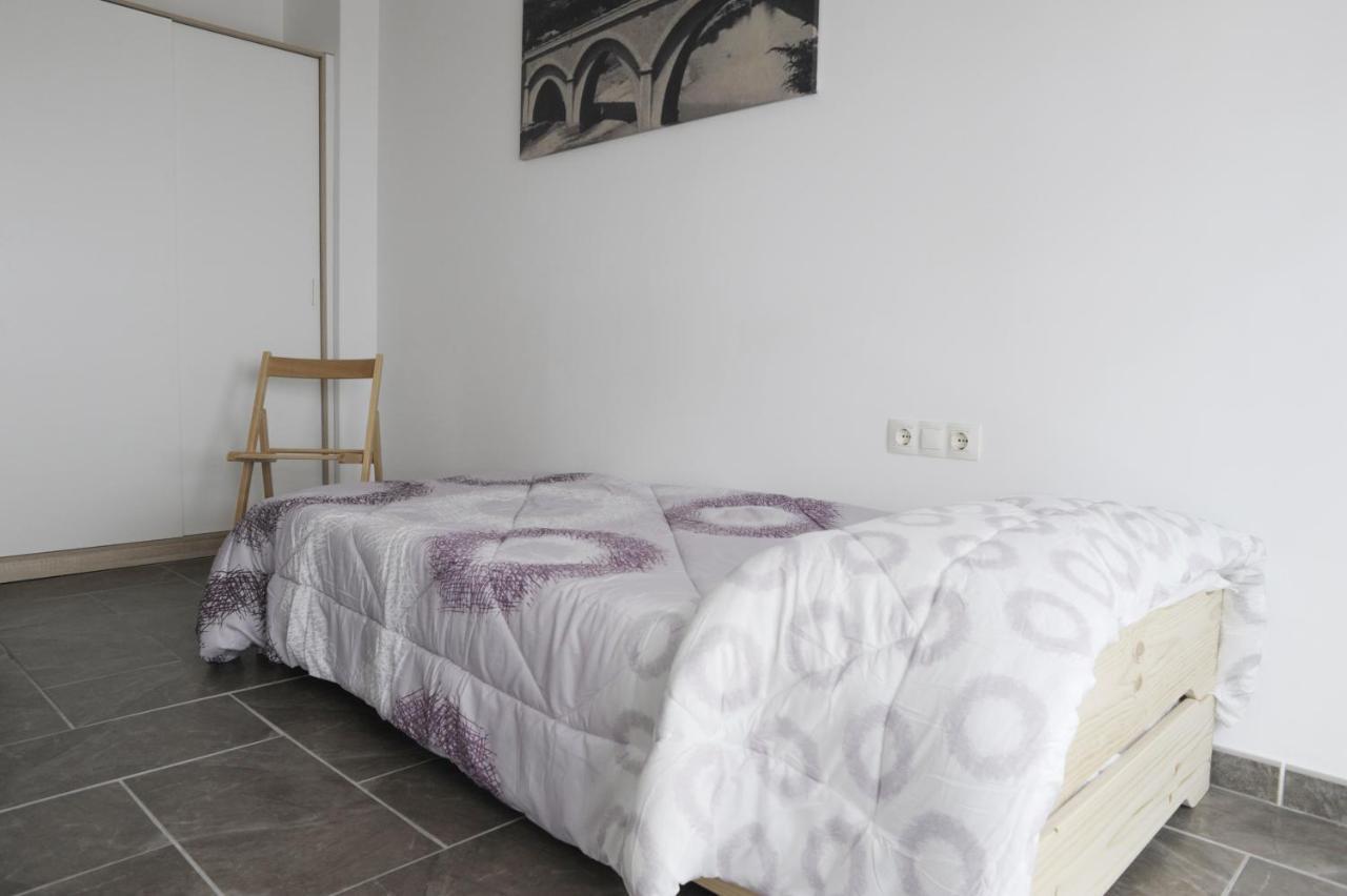 Apartament Bisaura De Ter Sant Quirze De Besora Eksteriør bilde